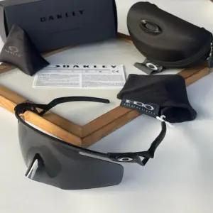 KATO (Black-Black) Mirror Prizm UV-400 Protection