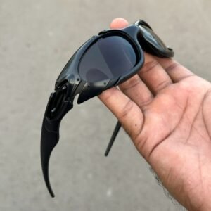 PLATE Sports Edition (Black-Black) UV- 400 Protection
