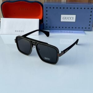 GUCCI Black Sunglasses