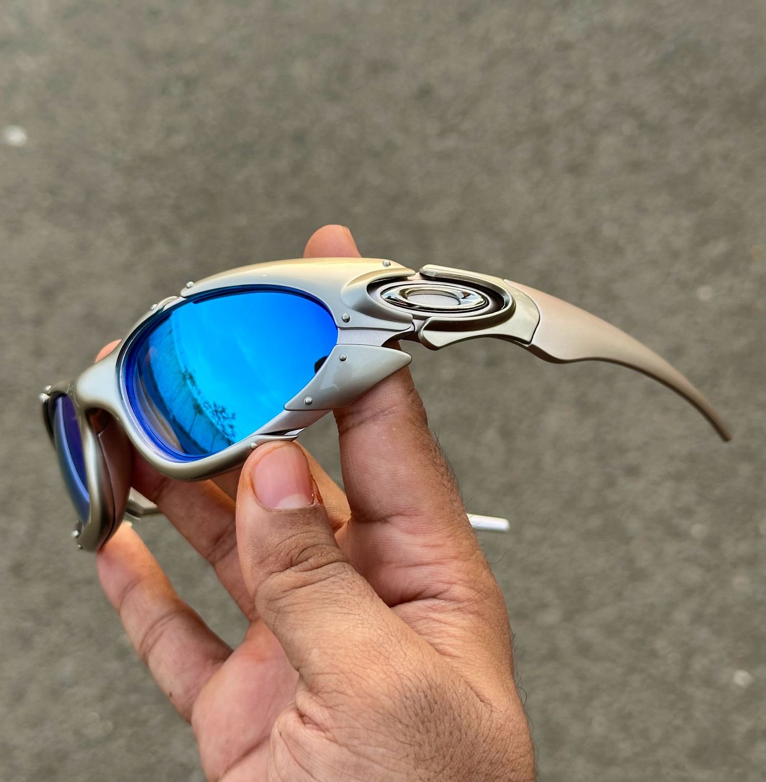 PLATE Sports Edition (Silver-Aqua) UV- 400 Protection - Image 3