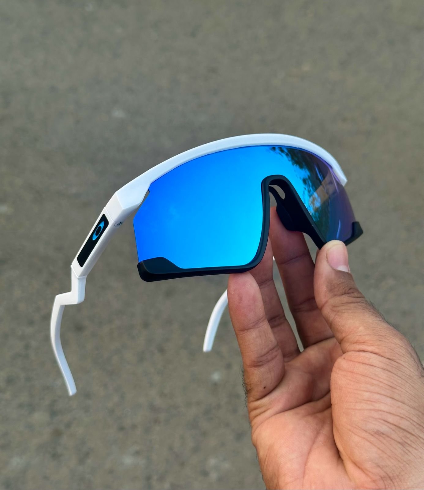 Sports Edition BXTR (White-Blue) UV- 400 Protection